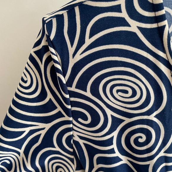 Blue and Cream wrap dress size medium.  Would fit someone 8-12. - Picture 4 of 5